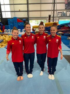 Border Challenge 2026 ❤️💙💛

Last month our WAG and MAG athletes had a spectacular time representing SA and Koorana Gymnastics at the 2026 Border Challenge! Congratulations to both teams on a successful and fun competition, and thank you to the incredible team of officials who supported them out on the floor. 

WAG Awards:
⭐️ Mabel - 1st AA, =2nd VT, 4th BB, 1st FX
⭐️ Ava - 4th BB

MAG Awards:
⭐️ Lawson - 1st PH, 6th FX

#teamsa #gymnastics #borderchallenge